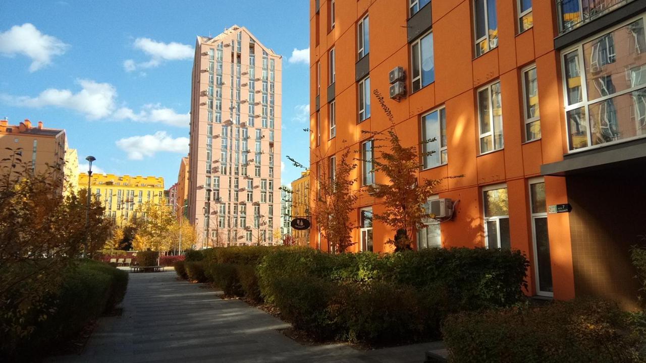 Positive Smile Studio Apartment In The Colorful Comfort Town Residental Complex. Kt-06. Киев Экстерьер фото