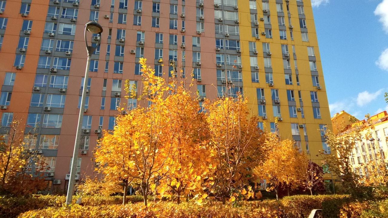 Positive Smile Studio Apartment In The Colorful Comfort Town Residental Complex. Kt-06. Киев Экстерьер фото