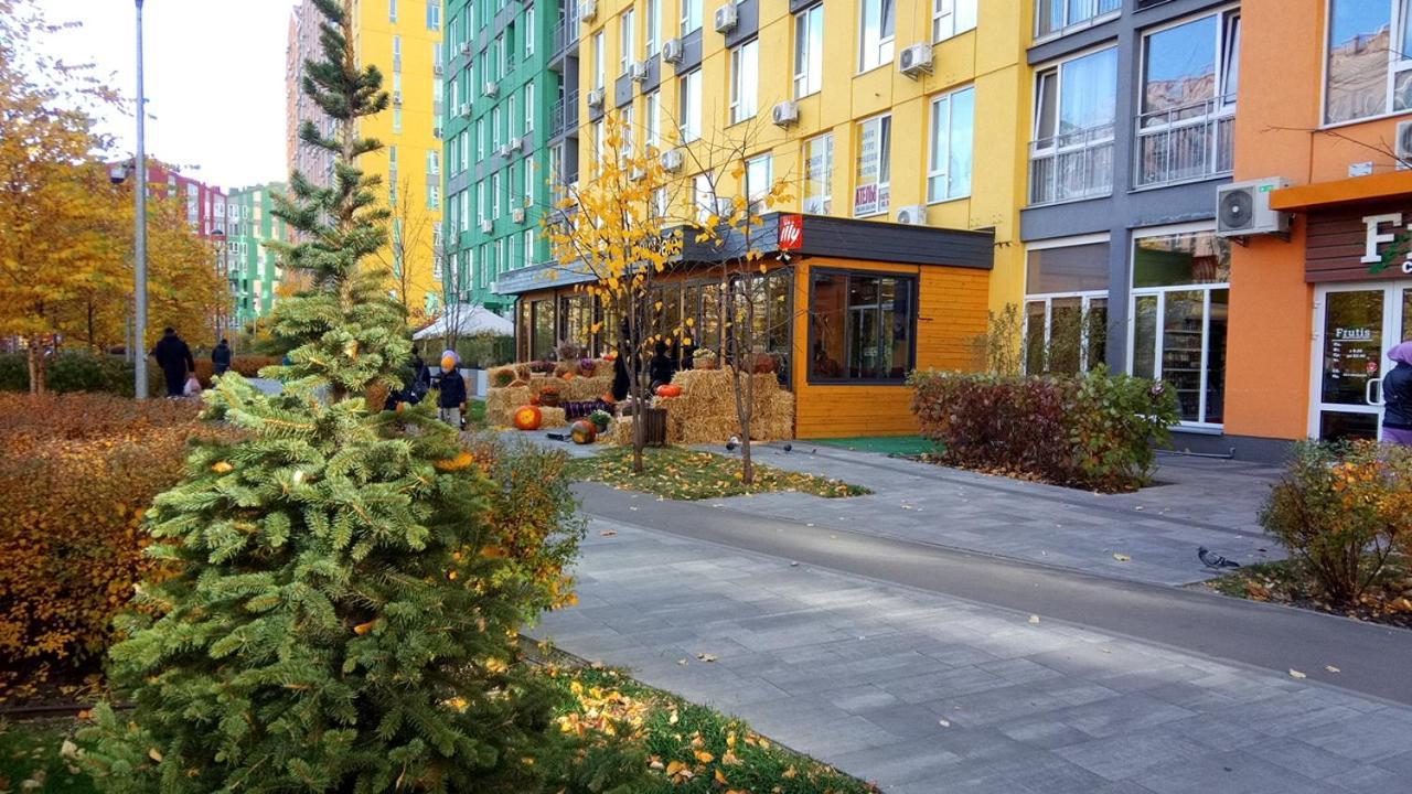 Positive Smile Studio Apartment In The Colorful Comfort Town Residental Complex. Kt-06. Киев Экстерьер фото