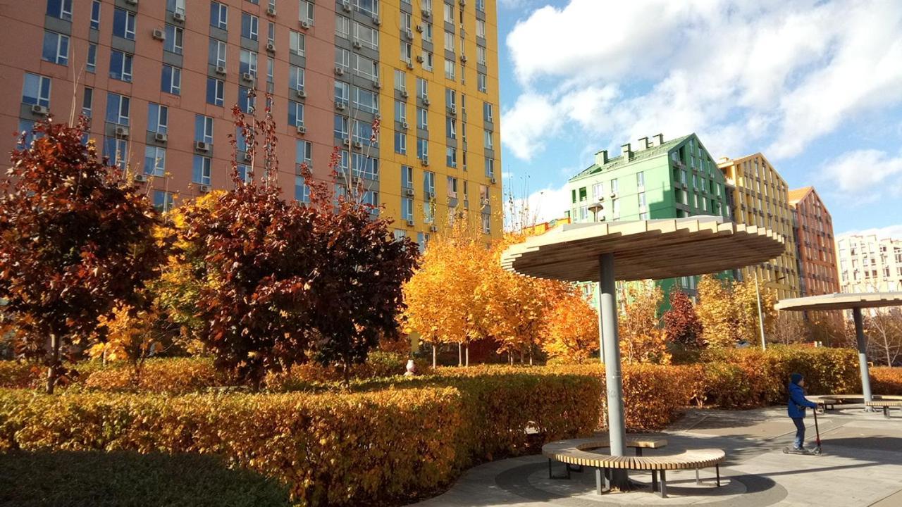 Positive Smile Studio Apartment In The Colorful Comfort Town Residental Complex. Kt-06. Киев Экстерьер фото